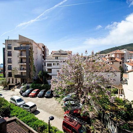 Fairytale 1 And 2 Apartment Budva Bagian luar foto