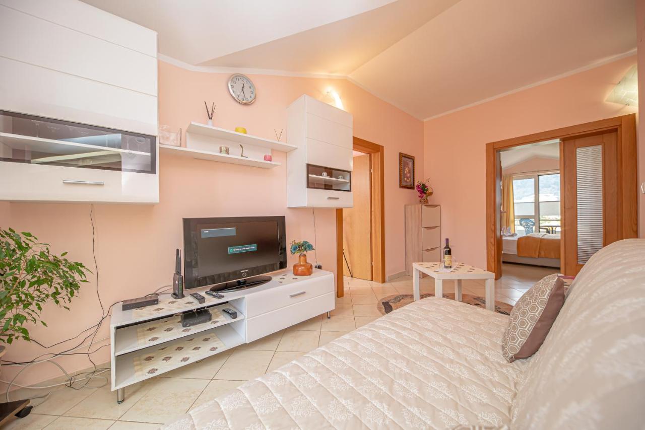 Fairytale 1 And 2 Apartment Budva Bagian luar foto