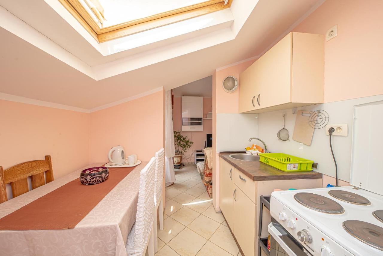 Fairytale 1 And 2 Apartment Budva Bagian luar foto