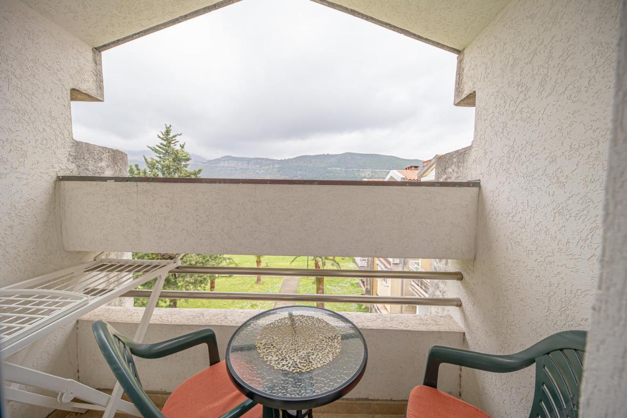 Fairytale 1 And 2 Apartment Budva Bagian luar foto