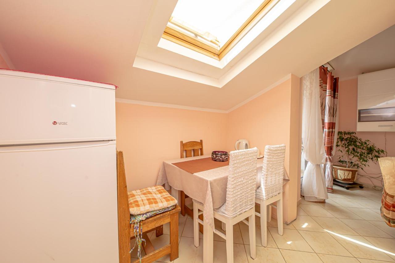 Fairytale 1 And 2 Apartment Budva Bagian luar foto