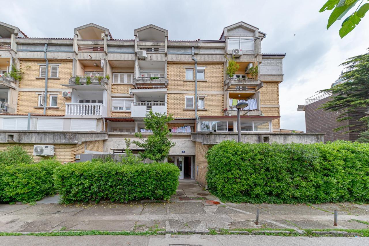 Fairytale 1 And 2 Apartment Budva Bagian luar foto