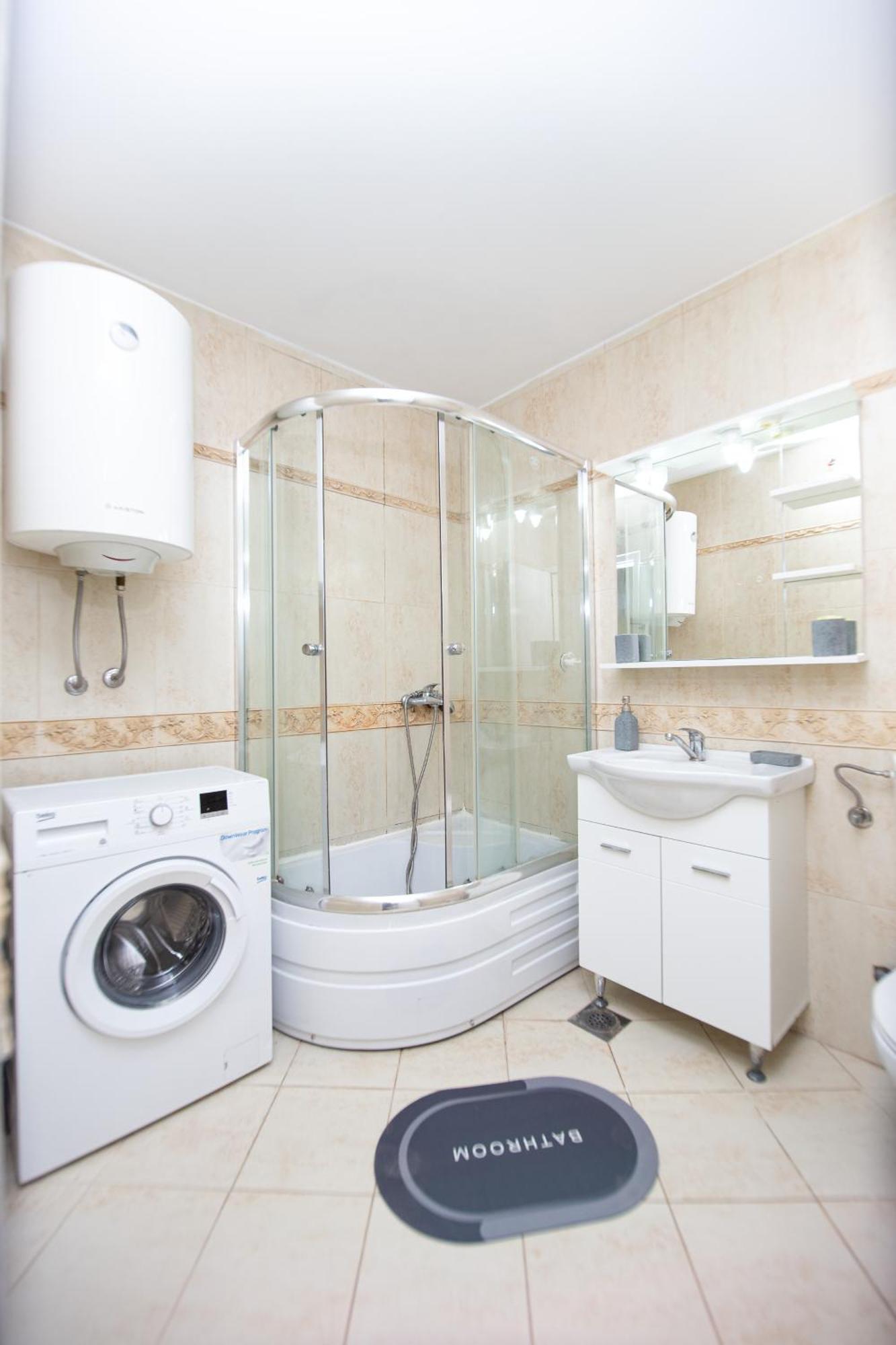 Fairytale 1 And 2 Apartment Budva Bagian luar foto