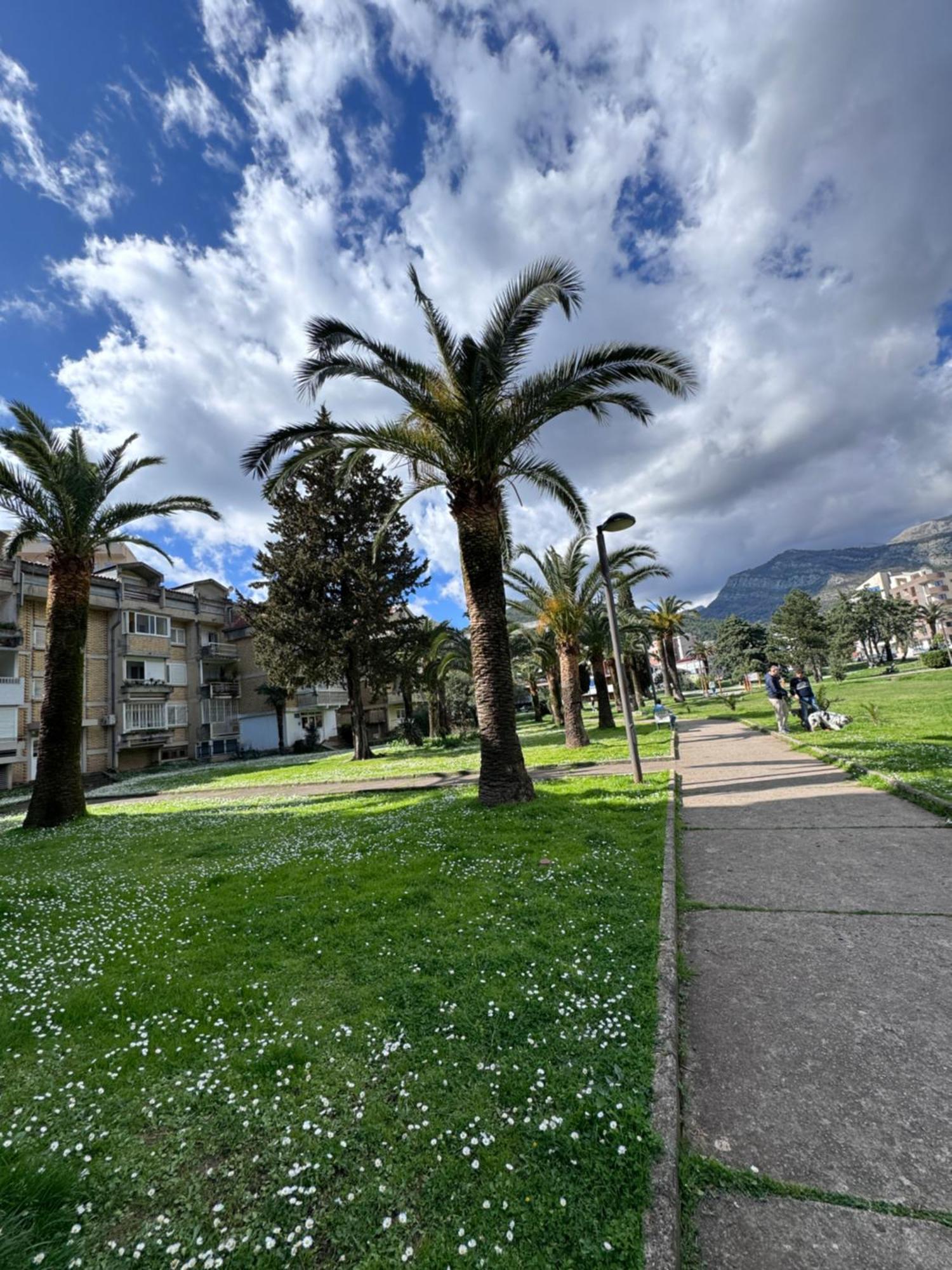 Fairytale 1 And 2 Apartment Budva Bagian luar foto